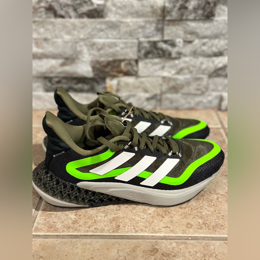 Adidas 4D FWD Pulse 2 - Boy’s GS Size 6 - Women’s 7